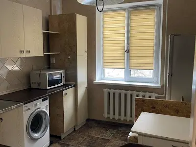квартира за адресою Ревуцького вул., 24/4