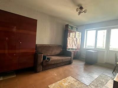 квартира за адресою Добровольців пров., 6