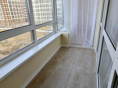 квартира за адресою Олександра Олеся вул., 5А