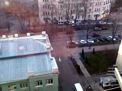 квартира за адресою Михайла Омеляновича-Павленка вул. (Суворова), 11