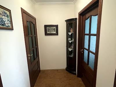 квартира за адресою Соснова вул., 5