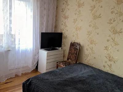 квартира по адресу Олега Мудрака ул. (Генерала Наумова), 33