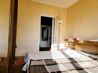 квартира по адресу Академика Глушкова просп., 33