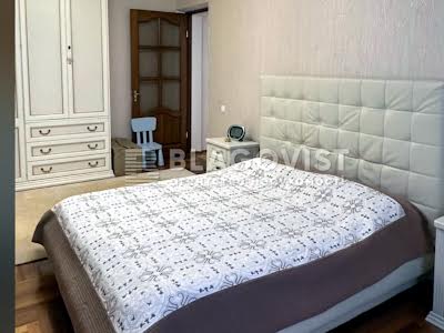 квартира за адресою Старонаводницька вул., 4-Б