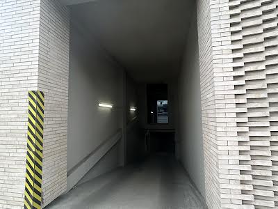 коммерческая по адресу Короленко ул., 2к