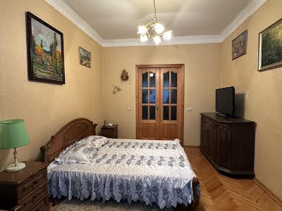 квартира по адресу Киев, Коломыйский пер., 18 к 3