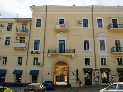 квартира за адресою Соборна пл., 1