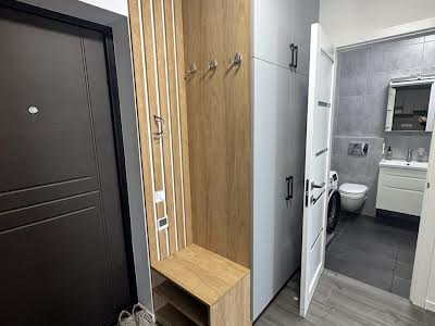 квартира за адресою Ревуцького вул., 40-В