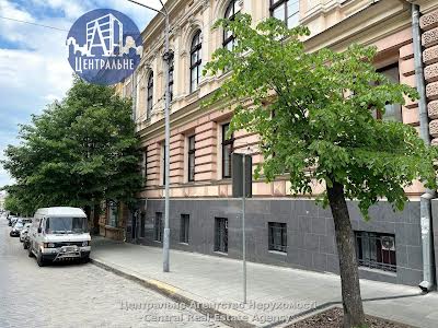 комерційна за адресою Івана Франка вул., 11