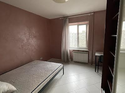 квартира за адресою Ревуцького вул., 44