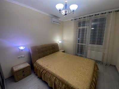 квартира за адресою Вʼячеслава Чорновола вул., 6а