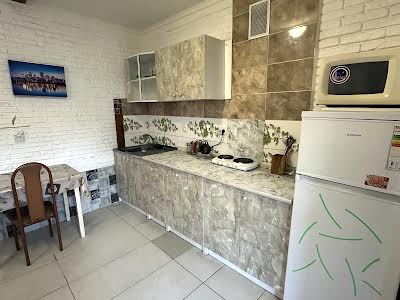 квартира за адресою Джерельна вул., 8