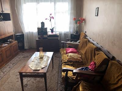 квартира за адресою Білоруська вул., 10/18