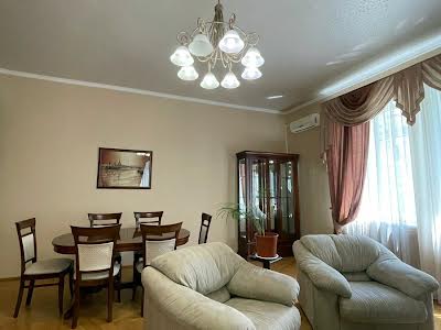 квартира за адресою Обсерваторна вул., 10