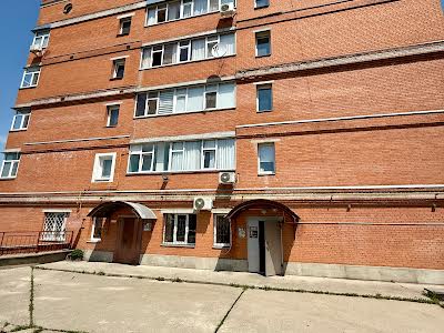квартира за адресою Воскресенська вул., 13-Б