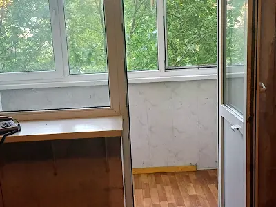 квартира за адресою Леоніда Каденюка просп. (Юрія Гагаріна), 18