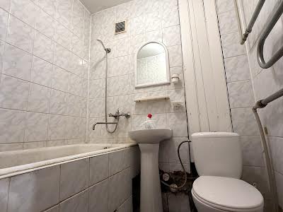 квартира по адресу Ивано-Франковск, Степана Бандеры ул., 6