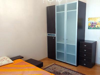 квартира за адресою Драгоманова вул., 1е