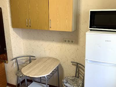 квартира за адресою Рональда Рейгана вул., 11-А