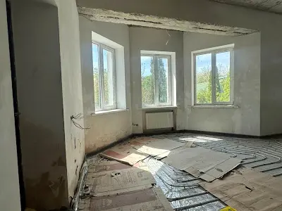 будинок за адресою с. Петрівка, Кондратюка, 25