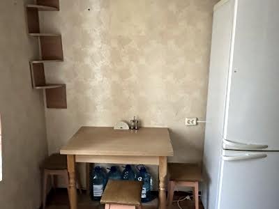 квартира за адресою Сергія Берегового вул. (Мартиросяна), 25