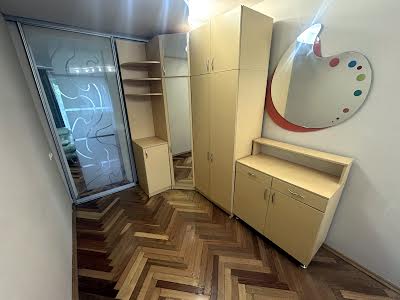 квартира за адресою Митрополита Василя Липківського вул. (Урицького), 43