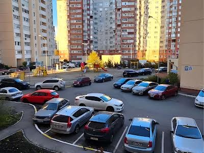 квартира за адресою Грушевського вул., 25