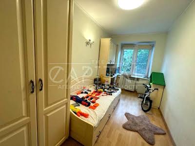 квартира за адресою Предславинська вул., 14