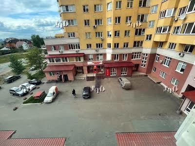 комерційна за адресою Євгена Харченка вул. (Леніна), 47б