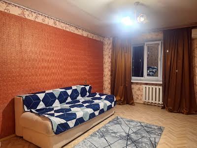 квартира за адресою Драгоманова вул., 17