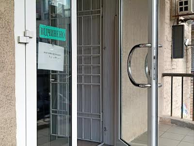 коммерческая по адресу Антоновича ул. (Горького), 59