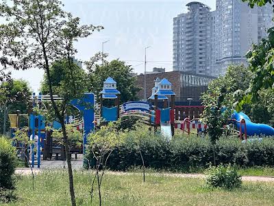 квартира за адресою Драгоманова вул., 31