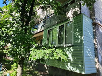 квартира за адресою Богатирська вул., 10