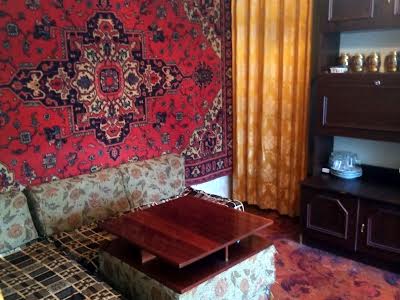 квартира по адресу Молодіжна, 10