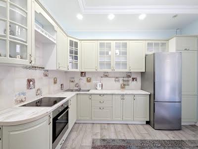 квартира за адресою Дегтярна вул., 31
