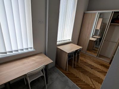 квартира за адресою Хмельницького, 73