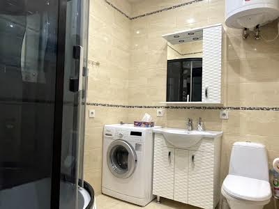 квартира за адресою Світла вул., 3