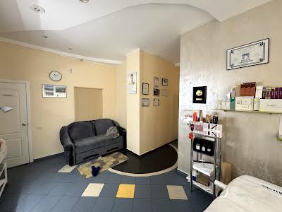 коммерческая по адресу Академика Булаховского ул., 5-В