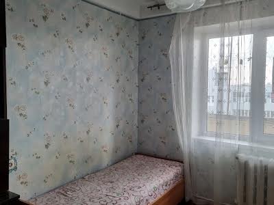 квартира за адресою Автозаводська вул., 25