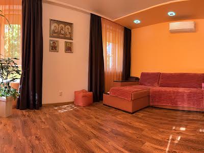 квартира за адресою Демнянська вул., 3