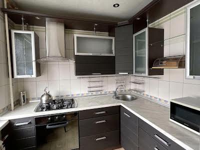 квартира за адресою Перемоги просп., 72в