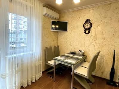 квартира за адресою Воскресенська вул. (Леніна), 28