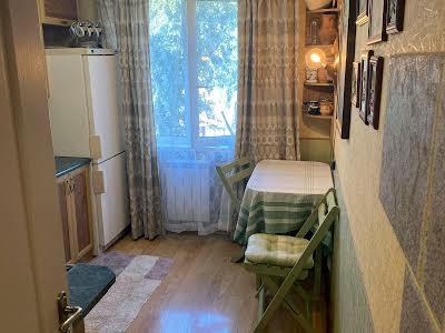 квартира за адресою Верховної Ради бульв., 23-А