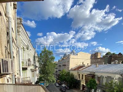 квартира за адресою Михайлівська вул., 18-А