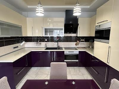 квартира за адресою Ревуцького вул., 9