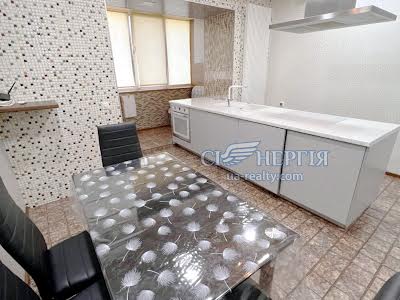 квартира за адресою Вишняківська вул., 9
