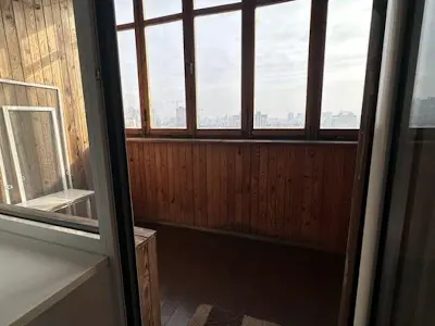 квартира за адресою Ревуцького вул., 18