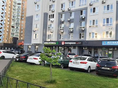 квартира за адресою Драгоманова вул., 10