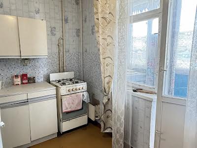 квартира за адресою Симиренка вул., 12-Б