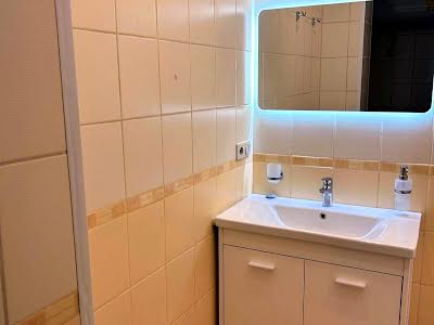 квартира за адресою Борщагівська вул., 143 б